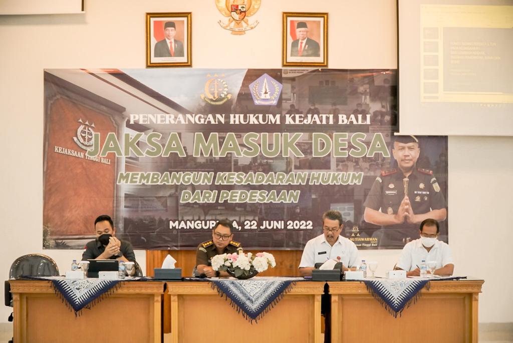 Kegiatan Jaksa Masuk Desa dengan thema Membangun kesadaran hukum dari Pedesaan oleh Kejaksaan Tinggi Bali dan Kejaksaan Negeri Badung